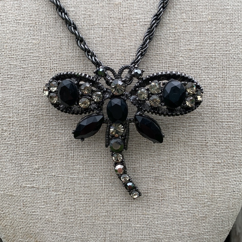 Black dragonfly crystals twisted rope chain